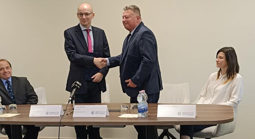 A Dunaújvárosi Egyetem és a mesterséges intelligencia - Duol