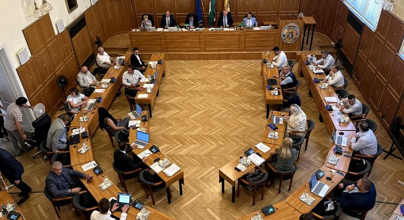 Veszélyben Pécs működőképessége? - Pécs Aktuál