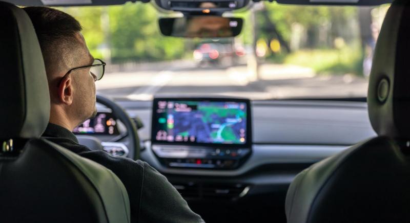 „Erkölcsös” AI: új módszerrel tanítják vezetni az autonóm járműveket - Üzletem