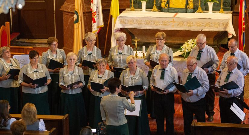 A sváb hagyományok elevenedtek meg a hétvégén Homokkomáromban - Kanizsa Újság