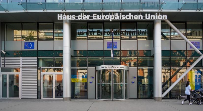 Szétszedik a lobbisták az Európai Parlamentet, mindenképpen fegyvert akarnak eladni - Mandiner