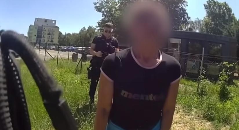 VIDEÓ: Amint meglátta a rendőröket, futásnak eredt az 52 éves nő - Új Szó