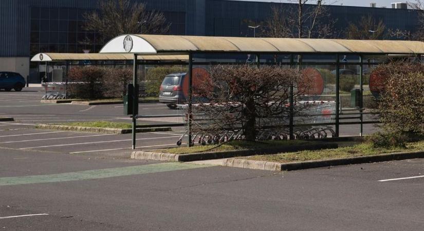 Titokzatos találkozó egy miskolci parkolóban – nem sokkal később már a bilincs kattant! - Boon
