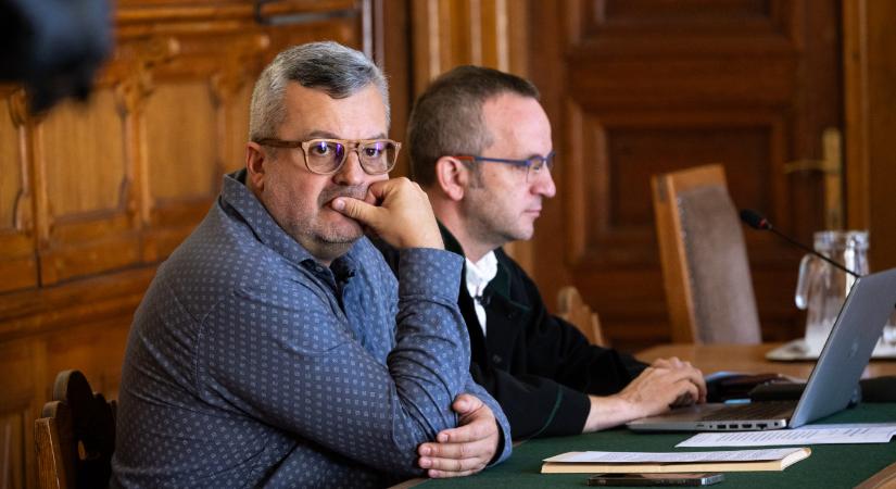 A Szuverenitásvédelmi Hivatal szerint Lánczi Tamás nem jogász, ezért véleményt közölt, amikor azt mondta, hogy az Átlátszóról szóló jelentésükben tények vannak - 444.hu