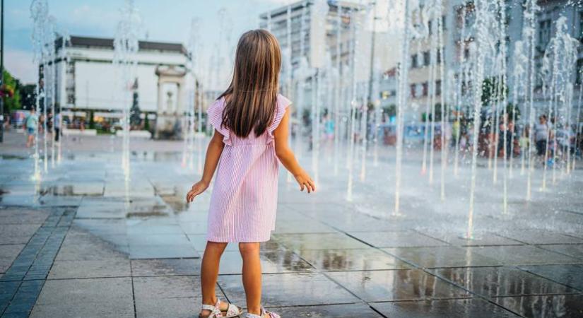 Minden gyerek ezt csinálja hőségben, pedig kész életveszély: ne engedd meg neki - Femina