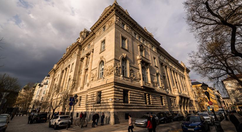 Óriásit rontott az MNB a magyar gazdaság növekedési előrejelzésén - Portfolio