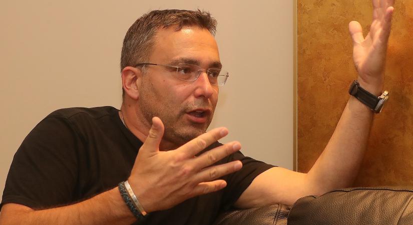 Sváby András: "Minden férfitársamnak ajánlom, hogy 50 körül merjen bevállalni még egy gyereket" - Blikk