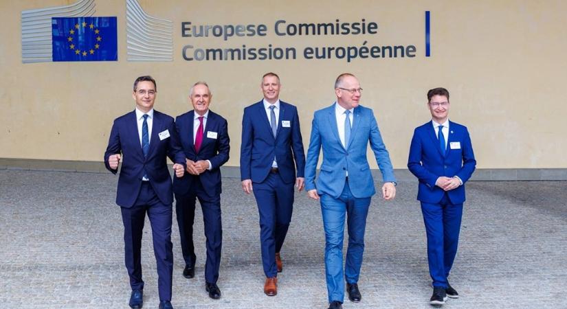 Brüsszelben volt pénzért Nemény András, szombathelyi polgármester - Ugytudjuk