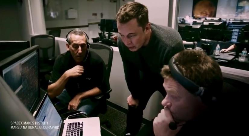 Elon Musk nem használ számítógépet, állítják az ügyvédei - Qubit