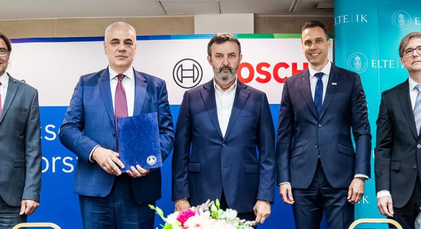 Kicsomagoló robot, emberként gondolkodó számítógépek, önvezetés  ELTE Mesterséges Intelligencia Tanszék - Tudás.hu