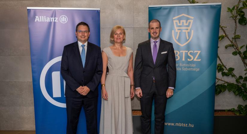 Újabb lépés a biztosítási szakma jövőjéért - MFor