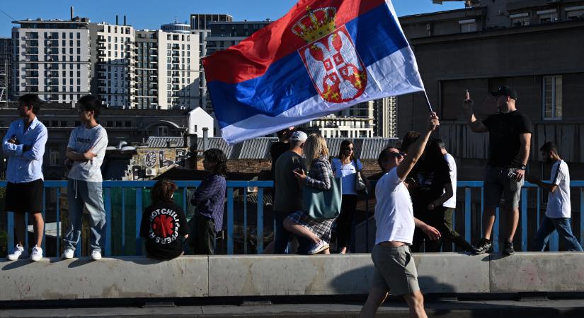 Állásukkal fizethetnek a tüntető egyetemistákkal szolidáris újságírók Szerbiában, az Euronews egyik munkatársát is elküldték - HVG - Világ