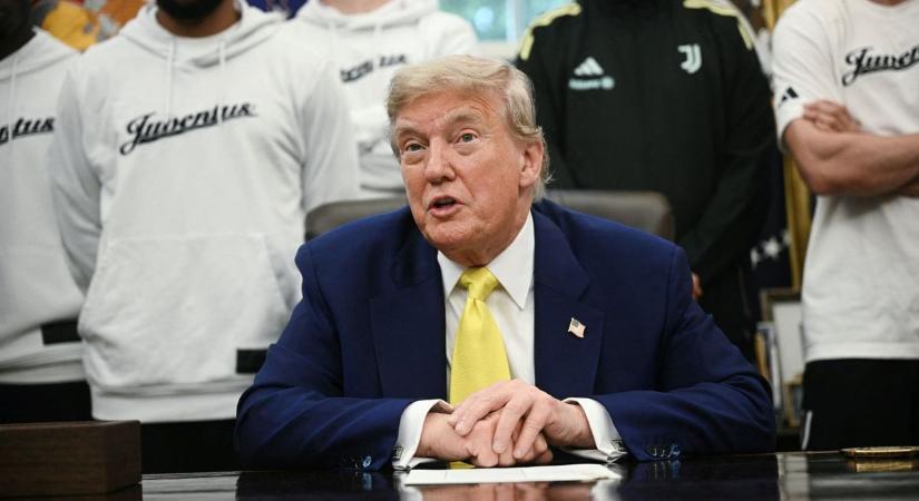 Ilyet sem láttunk még: Trump képernyőképet posztolt a NATO-főtitkár privát üzenetéről – ez állt benne - Mandiner