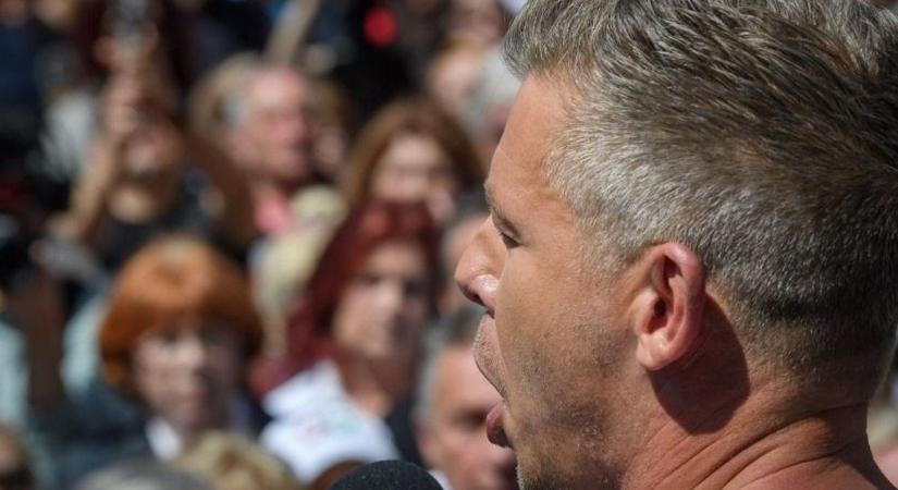 Legyünk erősek: „Peti pojácának” nem fontos a magyarok érdeke – csak a saját hatalma - Mandiner