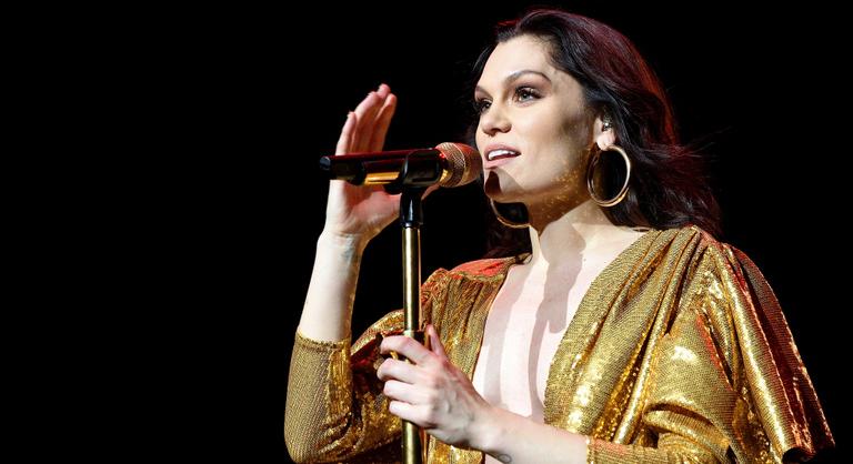 A mellrákkal diagnosztizált Jessie J a kórházi ágyából üzent - Index
