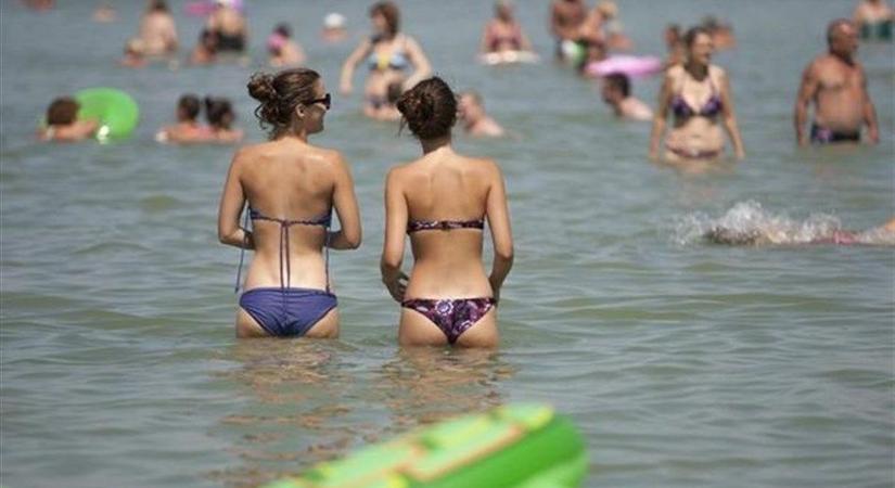 Horror árak: Ennyiből nyaralhatunk, ehetünk, ihatunk a Balaton mellett - Teol