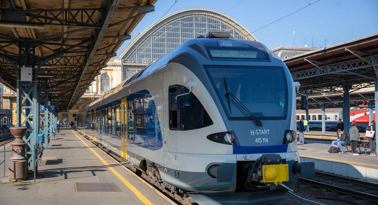 A MÁV eddig több mint 80 millió forintot utalt vissza az utazóknak a késések miatt - Index - Gazdaság