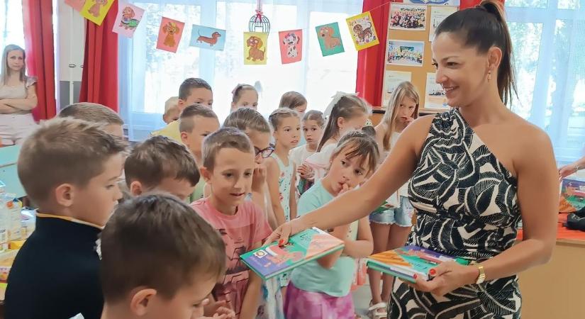 Szabados Ágnes adta át a nyereményeket a nyéki iskolásoknak - Boon
