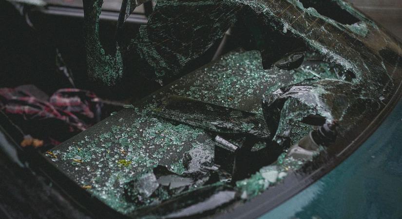 "Lily elment" - 17 éves lány a halálos baleset áldozata, édesanyja összeomlott - Ripost