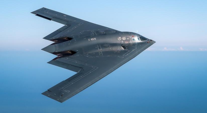 Az összkomfortos bombázó – bemutatjuk az Iránba besurranó B-2-es denevért - Infostart