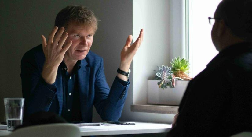 Fodor Gábor: A Tisza nem demokratikus párt, hanem egyszemélyes médiamozgalom - Mandiner