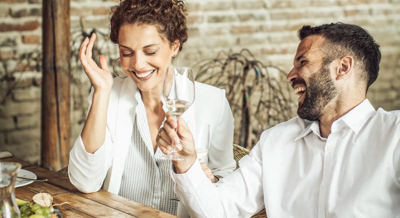 Az újragondolt pohár - Mikor és kinek mesél legszebben az alkoholmentes bor? - Üzletem