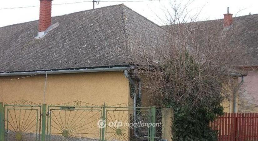 Panelt sem kapni annyiért, amennyibe ez a bájos balatoni ház kerül (képgaléria) - Veol