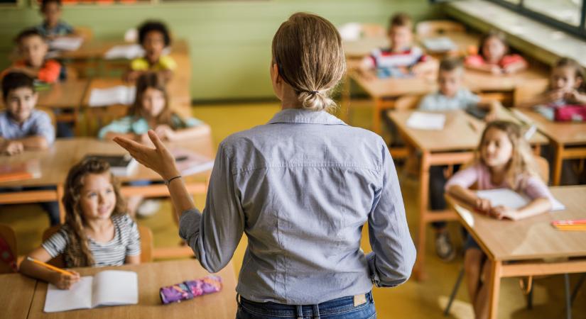 PSZ: hiába a béremelés, az oktatási rendszer 12 év múlva a működőképessége határára ér - Infostart