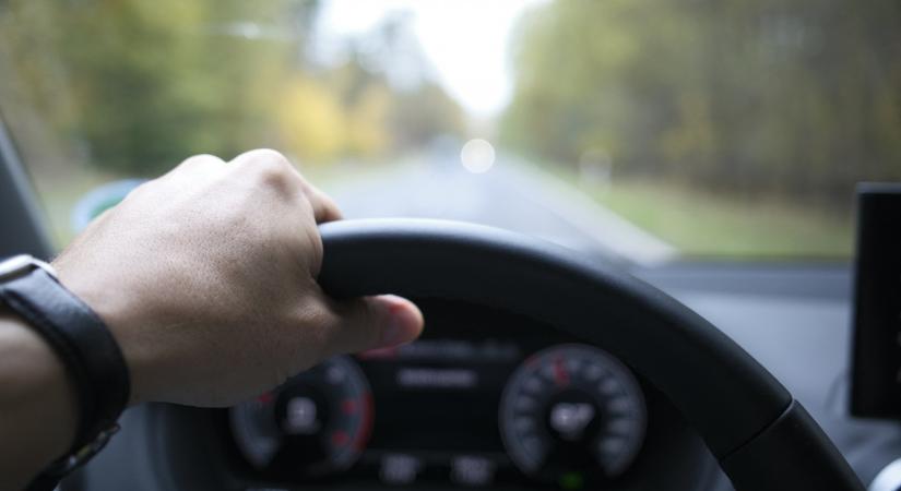 Másodfokon csak felfüggesztettet kapott a tanulóját molesztáló gépjárműoktató - 444.hu