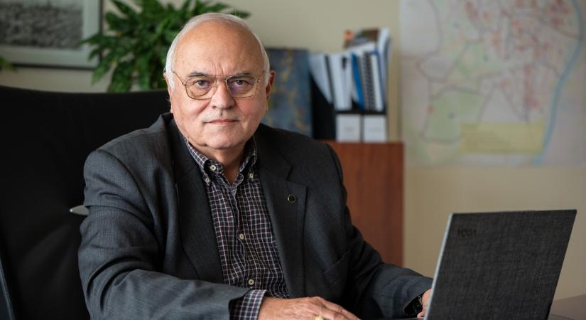 Ígéretekkel teli a padlás, a politikusi szavak devalválódtak - Hírklikk
