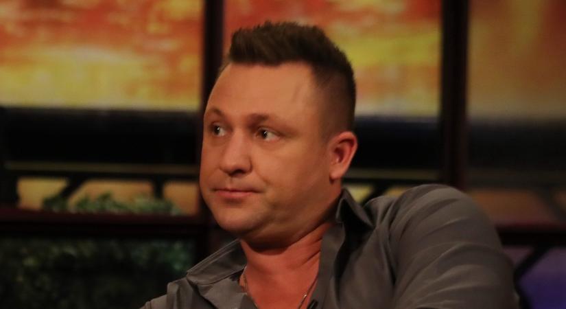 „Le is állt a forgatás, mert konkrétan összeomlottam” – Kecskés Tibor újabb V-Tech slágerről árult el titkokat - Blikk - Kvíz