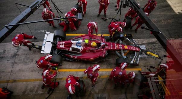 Vasseur szerint nem végeznek jó munkát a Ferrarinál - Formula