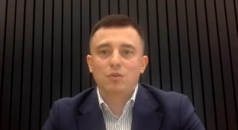 Politikai célú támadásra hivatkozva kér segítséget az Európai Uniótól és jogvédő szervezetektől a kormány által ukrán hírszerzőnek nevezett férfi - HVG - Itthon