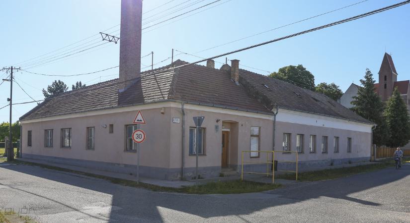 Ahol a közösség otthonra lel: felújíthatják a bácsai kultúrházat - Győr Plusz