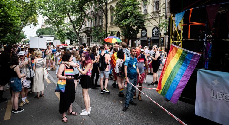 Tuzson Bence szerint álhírek keringenek a Pride-ról, ezért írt a nagykövetségeknek - Index