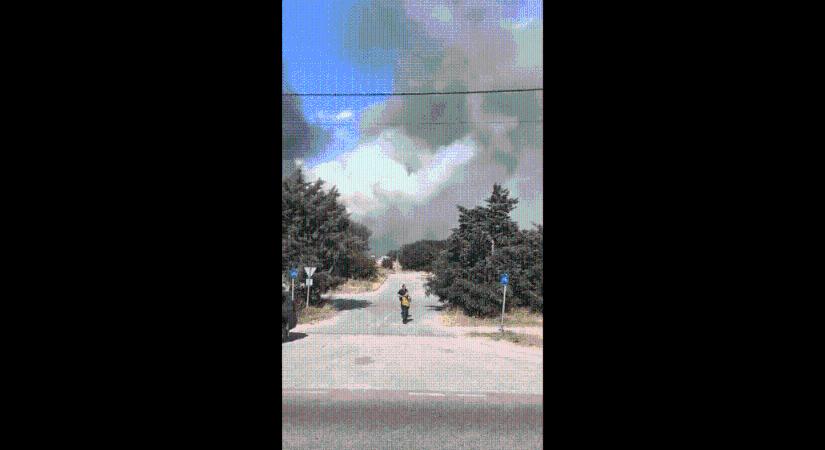 Egyre sűrűbb füst gomolyog a tompai átkelőnél (Videóval) - Szabad Magyar Szó