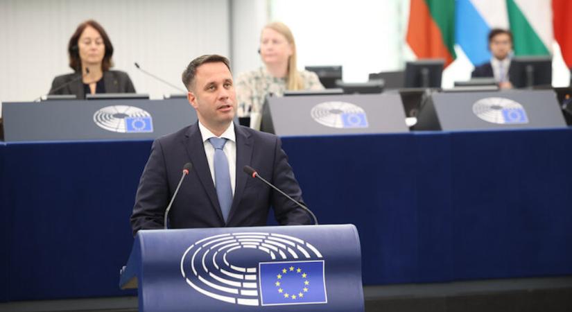 Dömötör Csaba: Brüsszelben falaznak Magyar Péternek - Demokrata