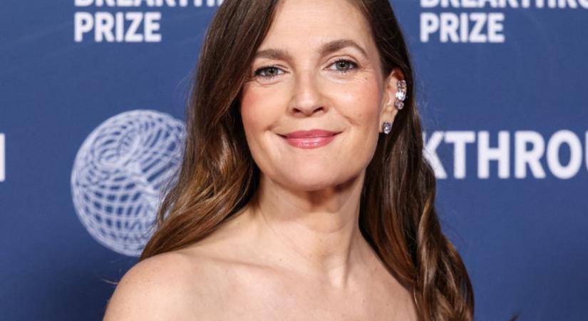 Az 50 éves Drew Barrymore smink nélküli fotója felrobbantotta az internetet - Elle