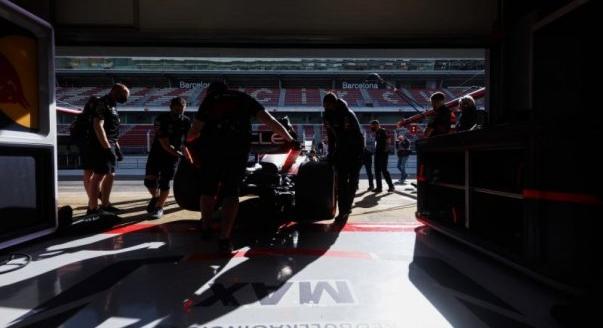 Sajtó: Rendhagyó tesztidőszak várhat az F1-re - Formula