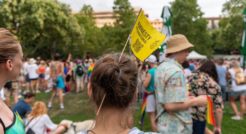 124 ezer aláírással kéri a BRFK-tól az Amnesty International, hogy biztosítson szabad utat a Pride-nak - Népszava