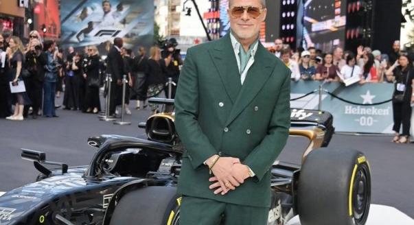 „Rendkívüli, leírhatatlan” – Brad Pitt az F1-es McLaren-tesztről - Formula