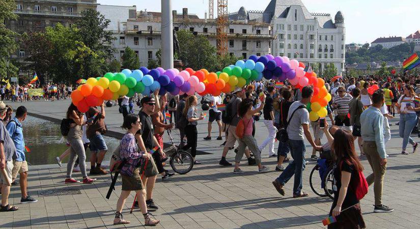 Demonstrációk régen és most – Ha az önkényuralom sarokba szorul, sarokba szorítja magát, bármire képes lehet. - Városi Kurír