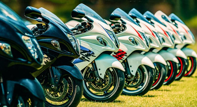Két Suzuki-találkozó, egy hétvége - Busások, V-Stromosok, ide! - SportMotor