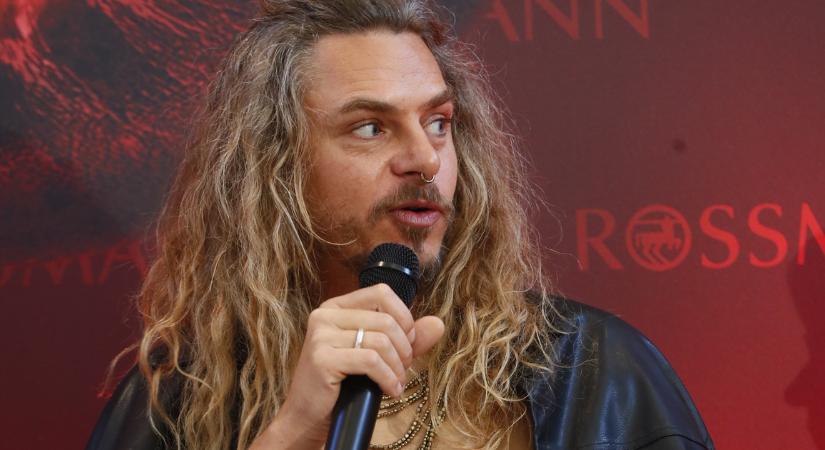 Steiner Kristóf azokról az időkről, amikor jó viszonyban volt Rákay Philippel: "Biztosan tudta, hogy meleg vagyok, de soha nem volt vele gondja" - Blikk - Kvíz