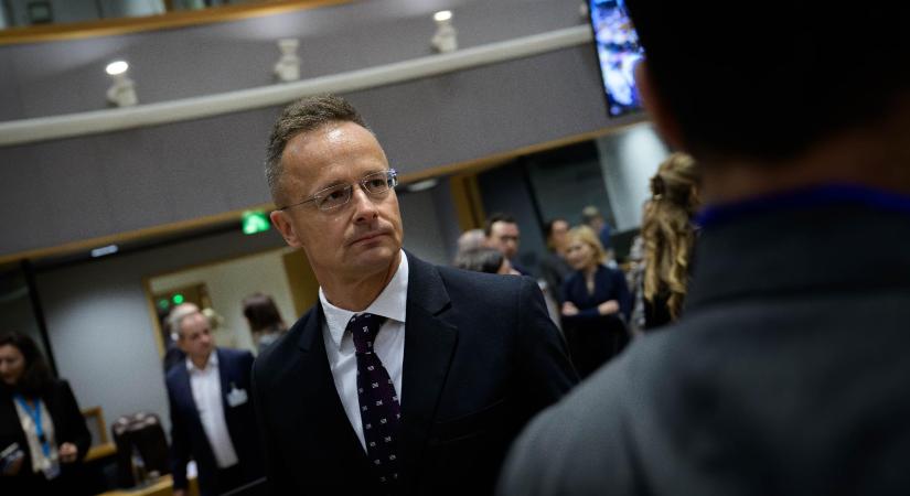 Szijjártó Péter: Ukrajna NATO tagsága a harmadik világháborúval lenne egyenlő  videó - HírTV