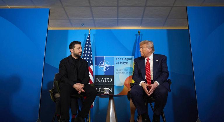 Volodimir Zelenszkij most óvatos volt, öltönyt húzott Donald Trump tiszteletére - Index - Külföld