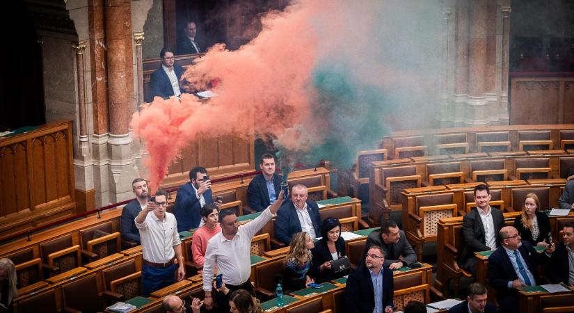 Dönteni kell a Fidesznek: önkény-gyékény vagy jogállam-gyékény? - Magyar Hang
