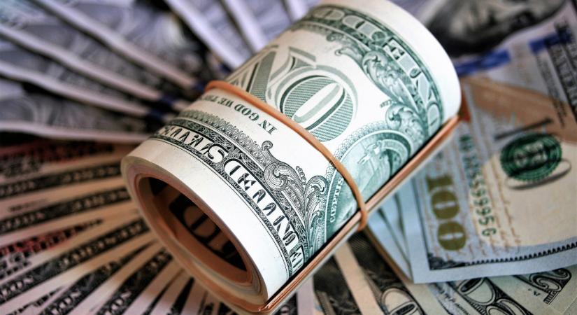Elemző a dollárkötvény-kibocsátásról: a GDP-arányos államadósság így nem csökkenthető - Infostart - Gazdaság
