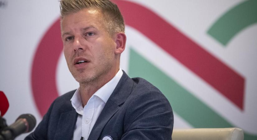 Medián: Többségbe kerültek azok, akik Magyar Pétert alkalmasabb kormányfőnek látják Orbán Viktornál - Népszava