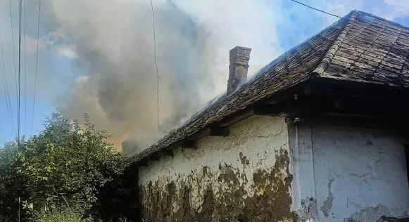 Elhagyatott ház gyulladt ki az Ungvári járásban - Karpat.in.ua
